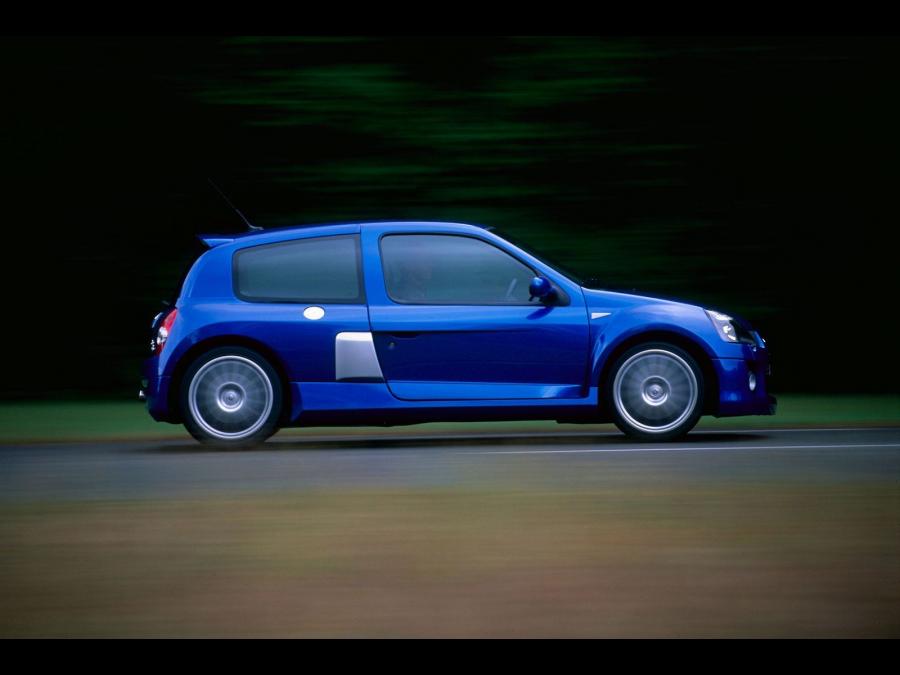  Renault Clio V6 2003 года  (фото 25 из 30)